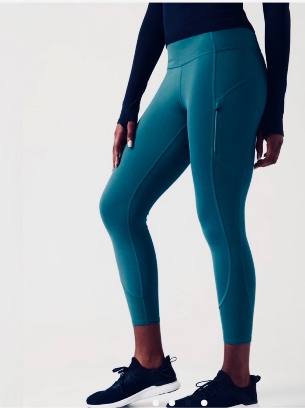 Fits like a Small: Athleta Rainier Fleece Leggings, Size XXS — EUC!